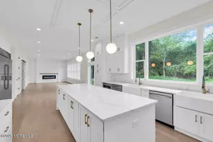 1656 N Bay Ave, Toms River Township, NJ 08753 - Photo 9