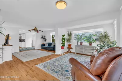 323 Roosevelt Avenue, Oakhurst, NJ 07755 - Photo 5