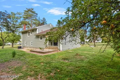 7 Kaylen Place, Hazlet Township, NJ 07730 - Photo 7