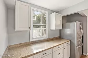 537 Holly Village Ln, Toms River Township, NJ 08753 - Photo 9