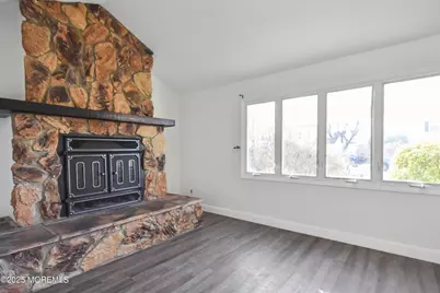 32 Dakota Avenue, North Middletown, NJ 07748 - Photo 5