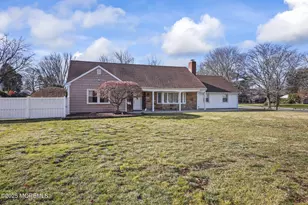 2 Varnum Ln, Manalapan Township, NJ 07726 - Photo 5