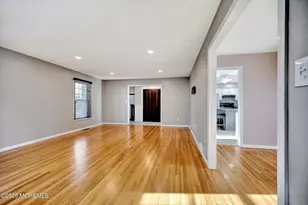 539 Summit Dr, Point Pleasant, NJ 08742 - Photo 7