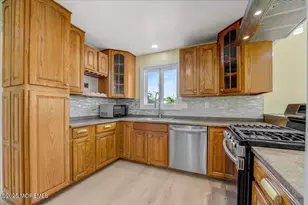 29 Lohsen Ave, Keansburg, NJ 07734 - Photo 13