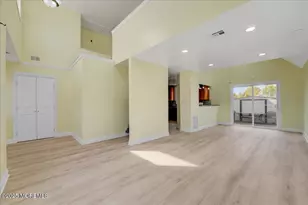 29 Lohsen Ave, Keansburg, NJ 07734 - Photo 5