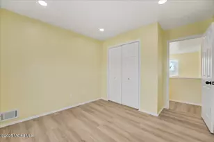 29 Lohsen Ave, Keansburg, NJ 07734 - Photo 23
