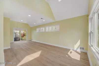 29 Lohsen Avenue, Keansburg, NJ 07734 - Photo 3