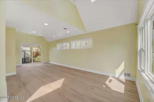 29 Lohsen Ave, Keansburg, NJ 07734 - Photo 3