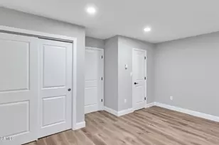 204 Covered Bridge Blvd, Manalapan Township, NJ 07726 - Photo 21