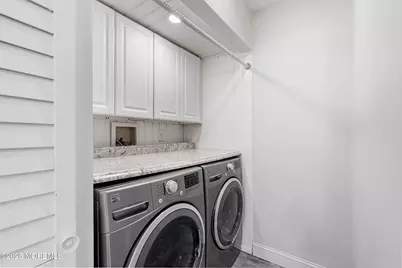 7 Longfellow Court, Freehold, NJ 07728 - Photo 15