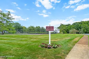 7 Longfellow Ct, Freehold, NJ 07728 - Photo 37