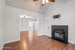 7 Longfellow Ct, Freehold, NJ 07728 - Photo 11