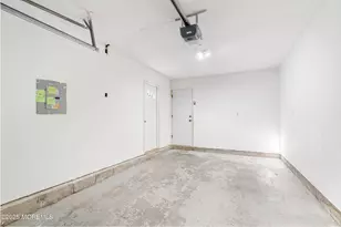 7 Longfellow Ct, Freehold, NJ 07728 - Photo 27