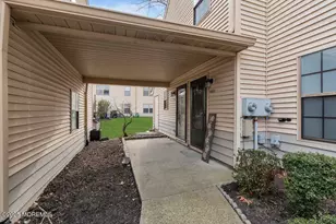 1404 Violet Ln, Jackson, NJ 08527 - Photo 3