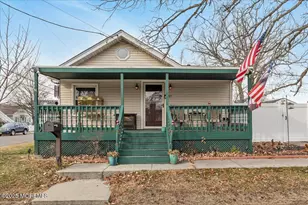 37 Beaconlight Ave, Keansburg, NJ 07734 - Photo 33