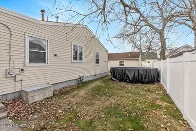 37 Beaconlight Avenue, Keansburg, NJ 07734 - Photo 23