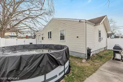 37 Beaconlight Avenue, Keansburg, NJ 07734 - Photo 27