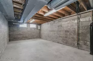 42 S Heathcote Ave, Edison, NJ 08817 - Photo 37