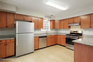 4 Oxford Rd, Holmdel, NJ 07733 - Photo 23