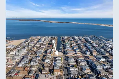 52 Washington Avenue, Highlands, NJ 07732 - Photo 5