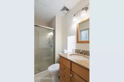 160 Glendale Drive, Freehold, NJ 07728 - Photo 19