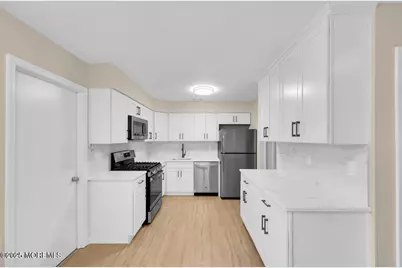 4 Cooper Court, Freehold, NJ 07728 - Photo 9