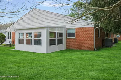 988 B Constitution Boulevard, Whiting, NJ 08759 - Photo 3