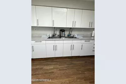 987 Woodgate Avenue, Long Branch, NJ 07740 - Photo 5