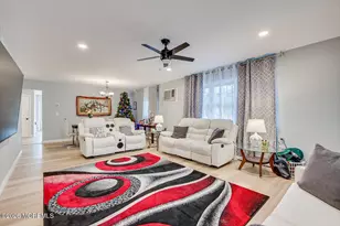 321 Curacao St, Toms River Township, NJ 08757 - Photo 5