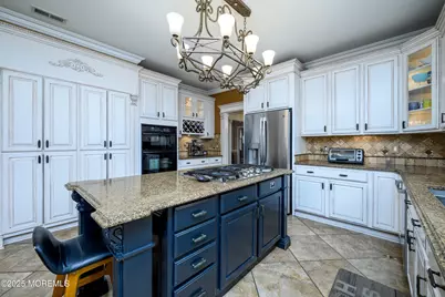 10 Austen Court, Marlboro Township, NJ 07746 - Photo 5