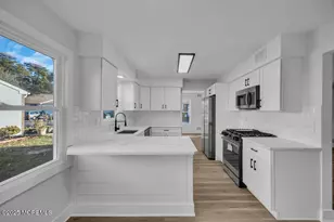 108 Petty Pl, Lakewood, NJ 08701 - Photo 9