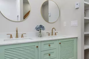 12 Ellsworth Ct, Red Bank, NJ 07701 - Photo 27