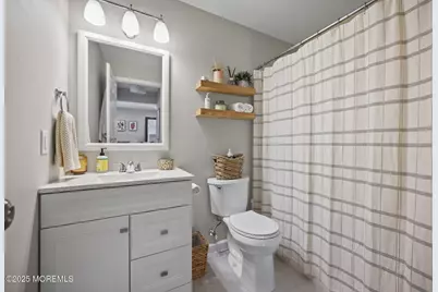 39 Des Moines Court, Tinton Falls, NJ 07712 - Photo 21