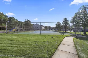 39 Des Moines Ct, Tinton Falls, NJ 07712 - Photo 27