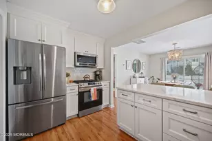 39 Des Moines Ct, Tinton Falls, NJ 07712 - Photo 13