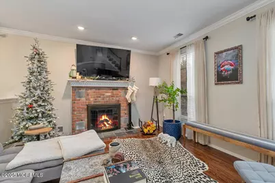 208 Haverford Court, Aberdeen Township, NJ 07747 - Photo 5