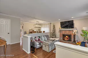 208 Haverford Ct, Aberdeen Township, NJ 07747 - Photo 3