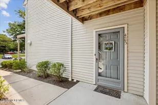 425 Winterberry Ct, Howell Township, NJ 07731 - Photo 3