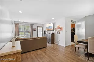 425 Winterberry Ct, Howell Township, NJ 07731 - Photo 5