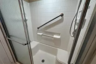 25E Rossmoor Dr, Monroe Township, NJ 08831 - Photo 17