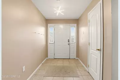 129 Liverpool Court, Lakewood, NJ 08701 - Photo 3