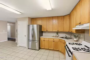 129 Liverpool Ct, Lakewood, NJ 08701 - Photo 11