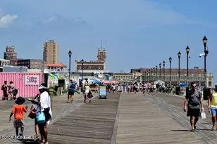 400 Deal Lake Dr, Asbury Park, NJ 07712 - Photo 25