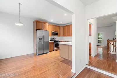 39 W Aspen Way, Aberdeen Township, NJ 07747 - Photo 5