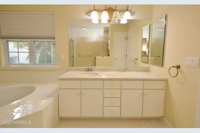 2506 Woodbine Lane, Toms River Township, NJ 08755 - Photo 33