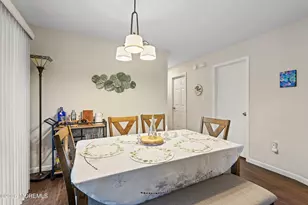 125 Amberly Dr, Manalapan Township, NJ 07726 - Photo 9