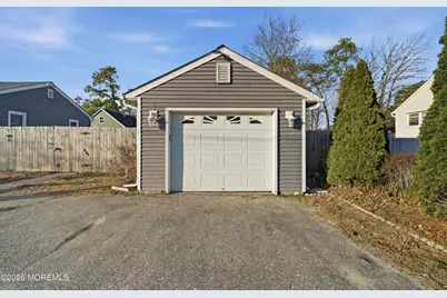 1101 Lawrence Avenue, Toms River Township, NJ 08757 - Photo 35