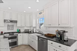 447 N Hwy 35, Mantoloking, NJ 08738 - Photo 11