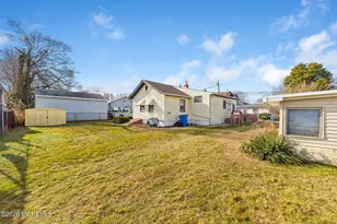 104 Roosevelt Ave, Laurence Harbor, NJ 08879 - Photo 21