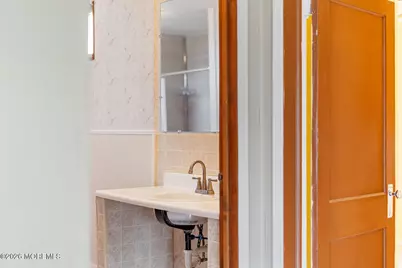 104 Roosevelt Avenue, Laurence Harbor, NJ 08879 - Photo 15